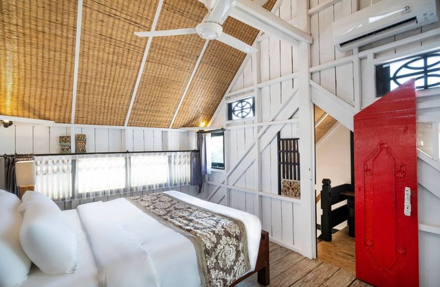 Dormitorio de estilo japonés TULAMBEN en el este de Bali