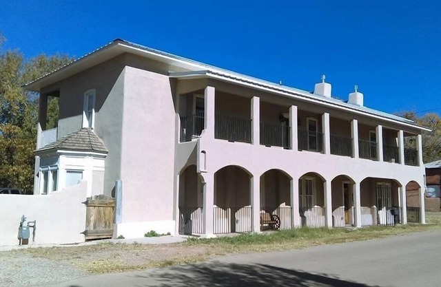 Tularosa Valley Lodge