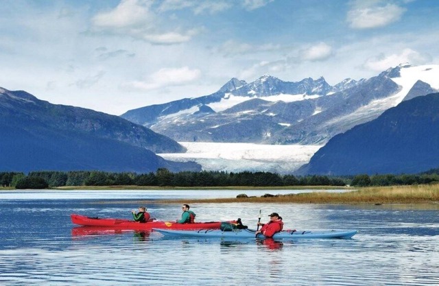 Twin Peaks - Great Location! Walk to Mendenhall Glacier - DISCOUNTS ON TOURS!
