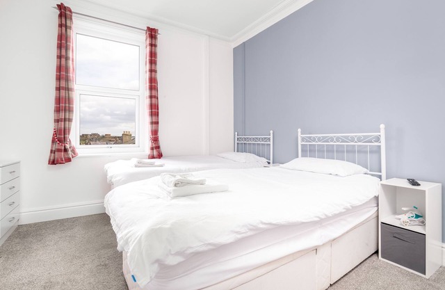 Twin Single Beds, Private Bathroom