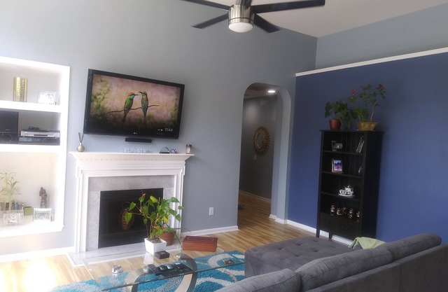 Two bedroom apartment near IOP and Sullivan's Island