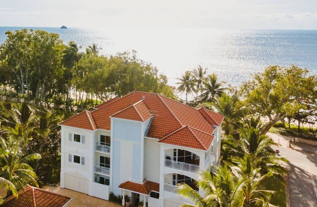 Suite de lujo de dos dormitorios con espectaculares vistas a la playa desde su propia terraza