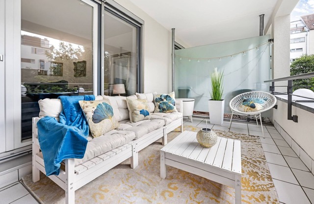 Two-room apartment in the city center with underground parking space