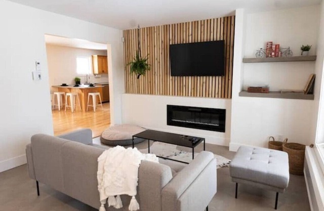 Two Tired Retreat - 2 BED / 1 BATH HOME