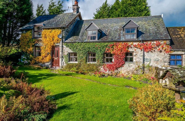 Ty-Mawr | Self Catering Stone Farmhouse near Bala, North Wales