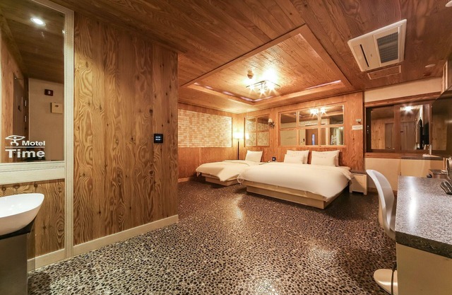 Ulsan Mugeodong Time