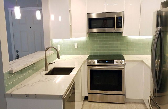 Condominio ultra moderno de 1 habitación