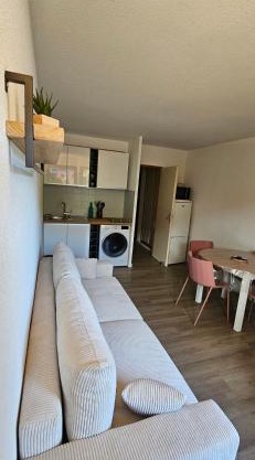 Un coin de paradis au pied des pistes avec balcon