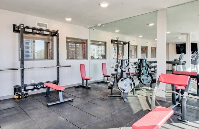 🎯Unbeatable Location by High Street & OSU + Free Parking🚗 + Shared Kitchens🍽️