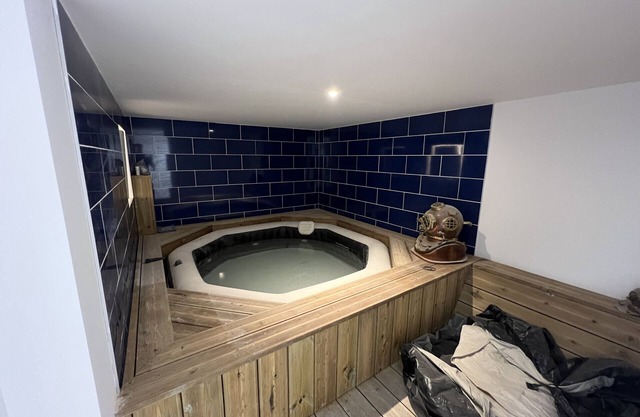 Bajo el mar: 4–6 personas, terraza, spa