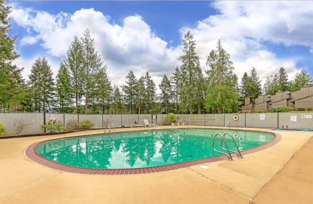 Union Waterfront Condo Retreat!