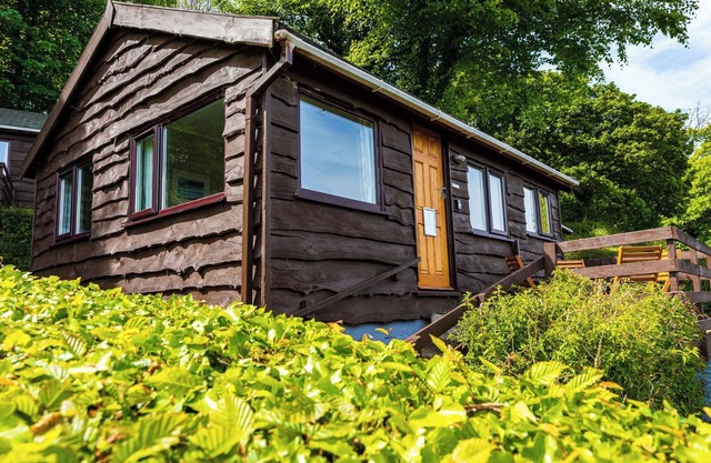 Unique, peaceful, cosy and quaint cedar wood built holiday lodge.