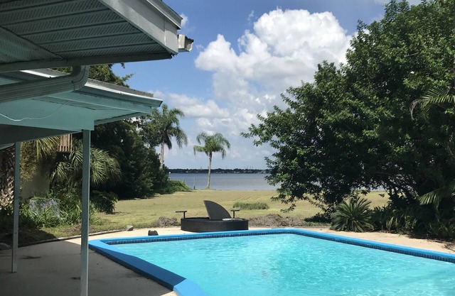 Propiedad única frente al mar