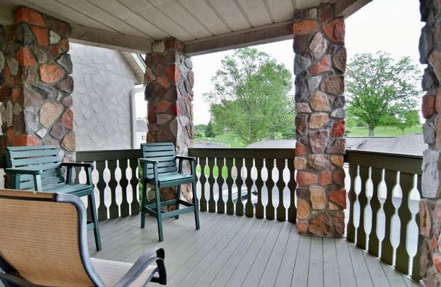 Unit 207 2 BDRM 2 BA condo