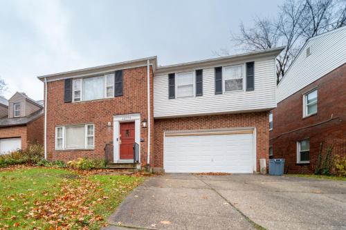 University Heights, Near Whole Foods