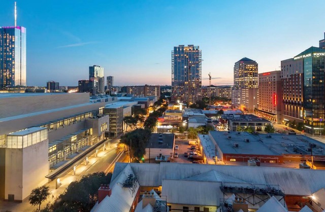 Unwind and Explore in the Heart of Austin