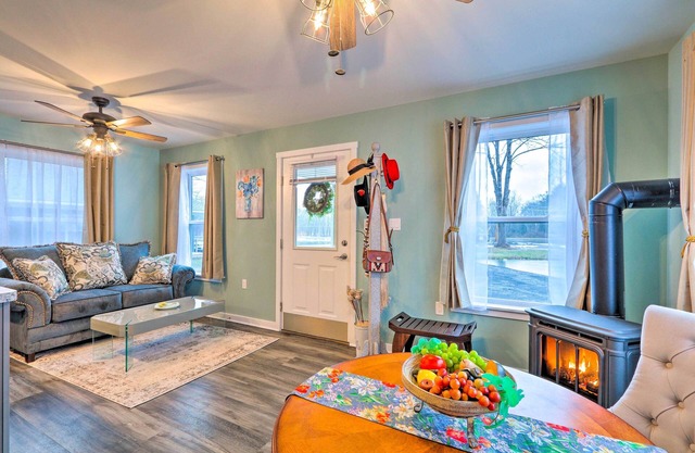 Rural Location, Fire Pit: Brodheadsville Cottage