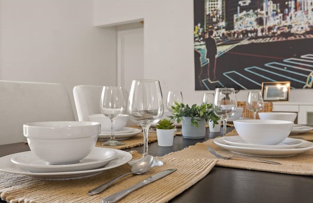 Upstay 3BR Family-friendly Stylish Retreat w Patio