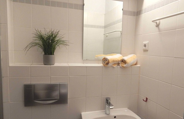 Vacation apartment/apartment for 6 guests with 75m² in Prerow (151208)