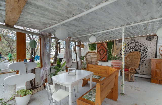 Casa vacacional 'La Finca González' con vistas a la montaña, terraza privada y jardín privado