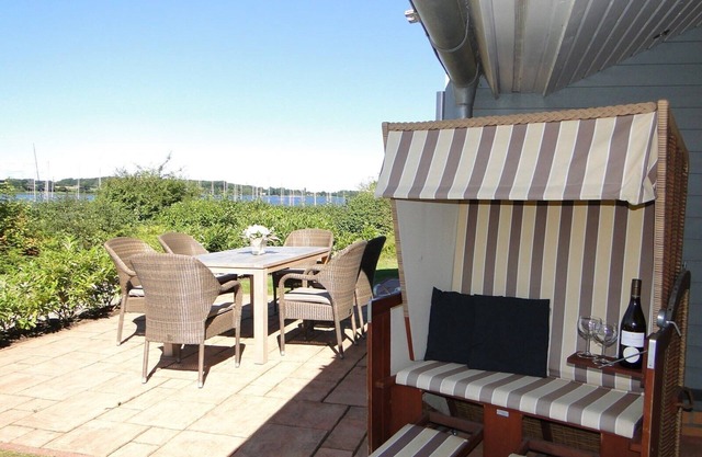 Moderna casa de vacaciones de 5 * con sauna finlandesa, hidromasaje y estufa para 6 pers.