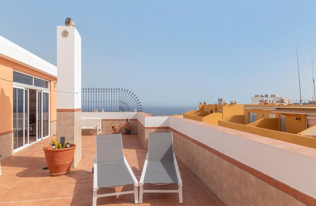 Vacaciones 'San Miguel' con vistas al mar, Wi-Fi y aire acondicionado