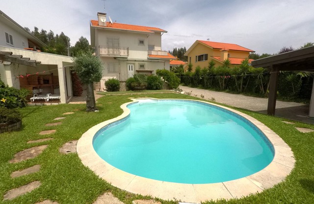 Valadas Guest House - Villa de 4 dormitorios con piscina