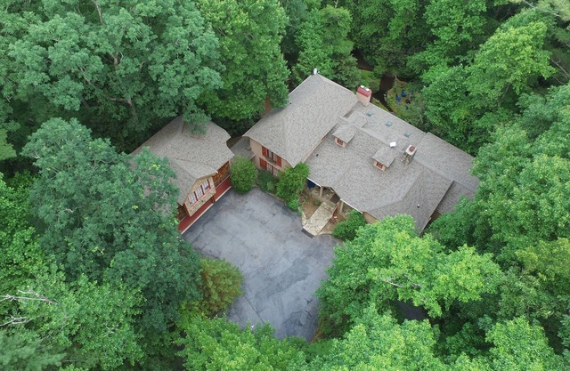 Valentine Estate-Perfect Combination of Coziness & Privacy for Multiple Groups