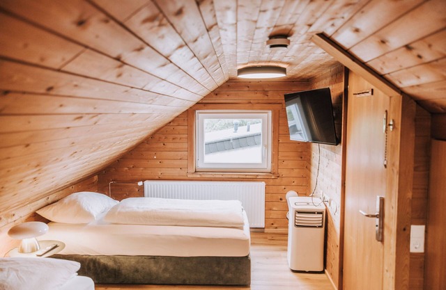 Velotique Hotel Angelika