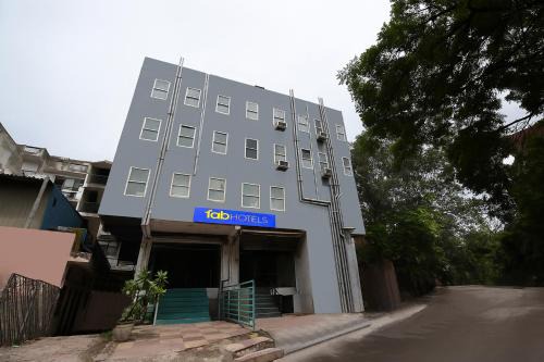 Via Blu Lagoon Inn- Max Super Speciality Hospital and Select Citywalk Mall