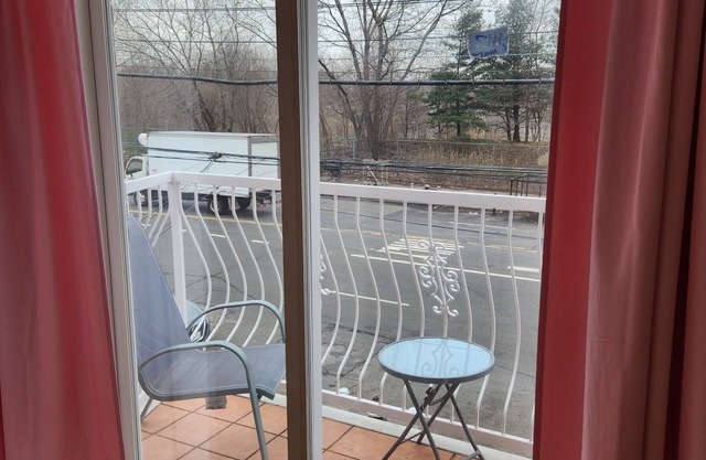 Vibrant Stay with Free Wine