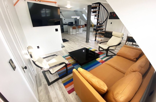 Victorian architecture dipped in refined modernity. May-June-July special!!!