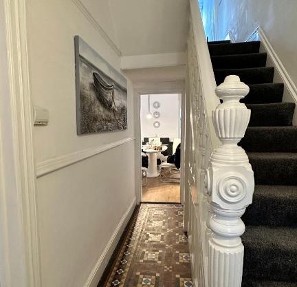 Victorian/modern house