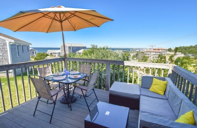 Views of Bay Access to Private Beach!