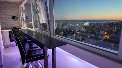 Viewtopia - Where Varna Glows Beneath Your Feet by Flat Mаnаger