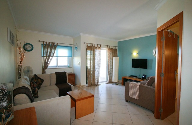 Complejo privado Vila da Praia Full Sky / BT Sports + UK TV y WIFI gratis