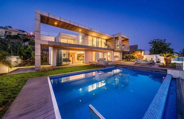 Vila Lazareto by An Island Apart