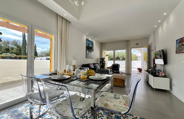 Vilamoura Club Villa 3 by Homing