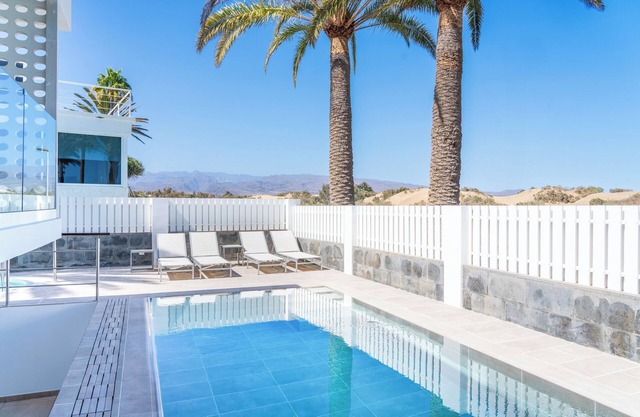 Villa "El Oasis" / Primera linea de playa Maspalomas