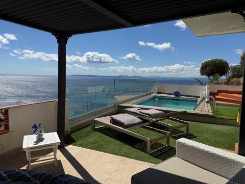 Villa à Canyelles, piscine et SPA à bulles privés , vue panoramique