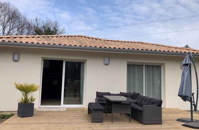 Villa 3 bedrooms 900 m from Lac de Parentis