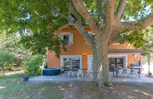 Villa 'Aix En Provence' con terraza privada, Wi-Fi y aire acondicionado