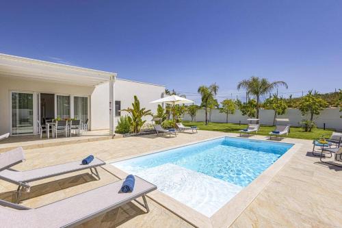 Villa Andromeda by Villa Plus