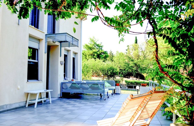 Villa Artemis con piscina por JJ Hospitality
