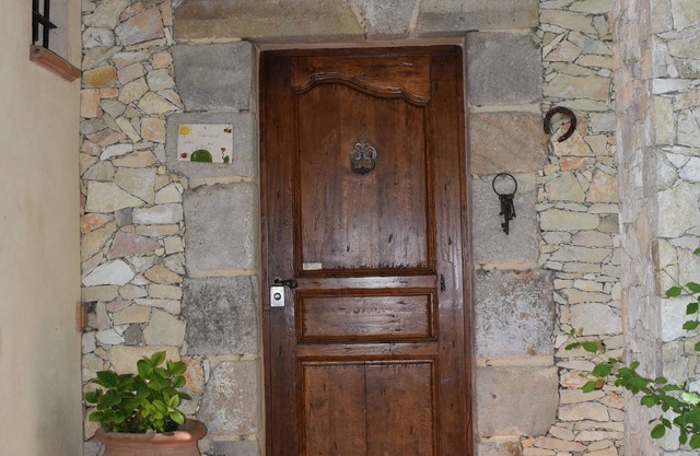 Villa au Coeur de la Garrigue Nimoise Pour 8 Personnes