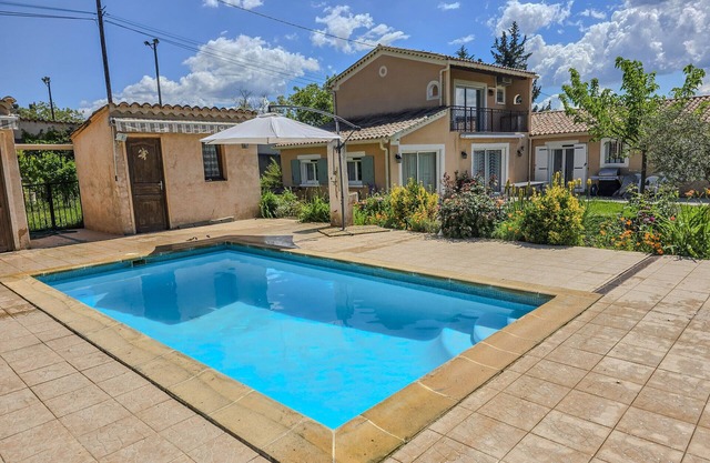 Villa-Familiar-Bañera de hidromasaje-Vista a la Pi