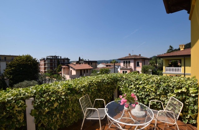 Villa Besana at 200 mt from lake, Salò, Italy