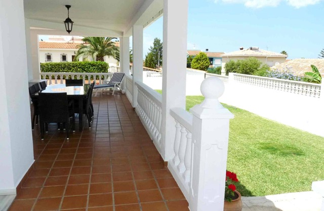 Villa Blanca cerca del centró