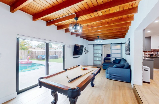 Villa Camila 5BR Luxury Home with Pool