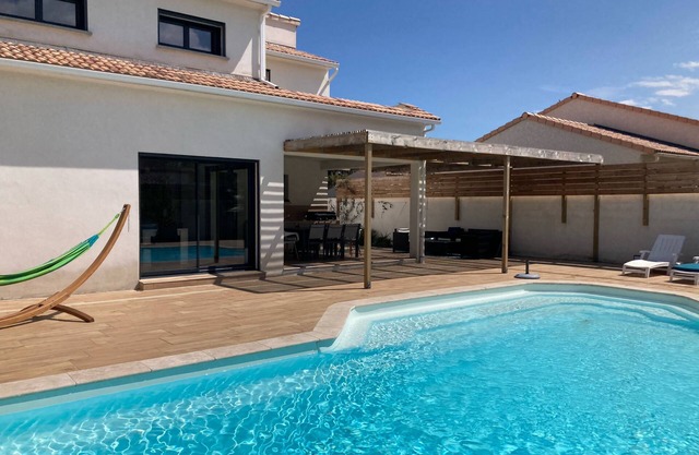 villa casaleoni para 8-10 personas con su piscina privada calentada a 28 grados